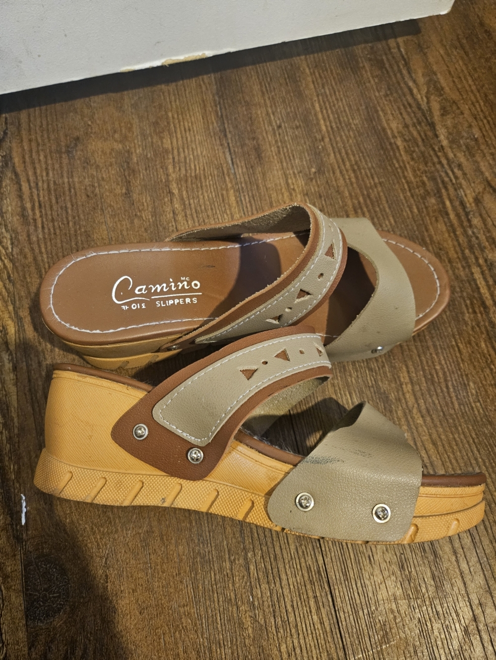 Camino Tan Slide Sandals